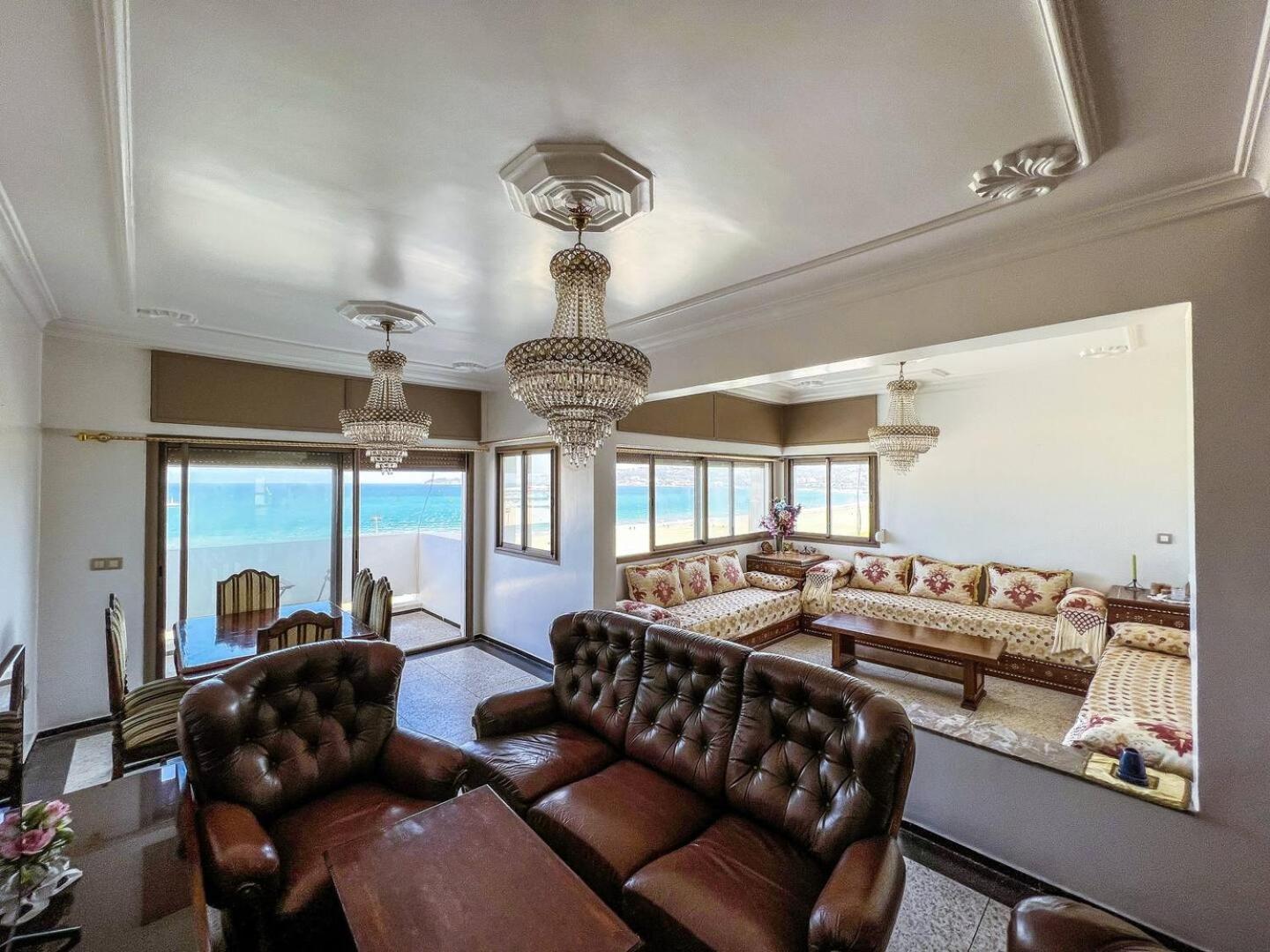Appartement Cozy 3-bedroom With Frontal Ocean-view